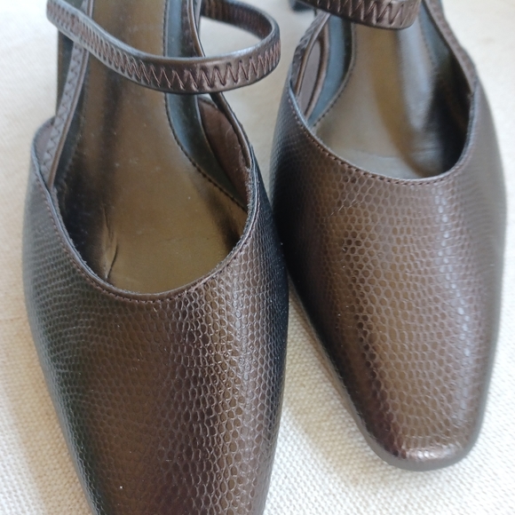 Life Stride pump shoes - Picture 7 of 8